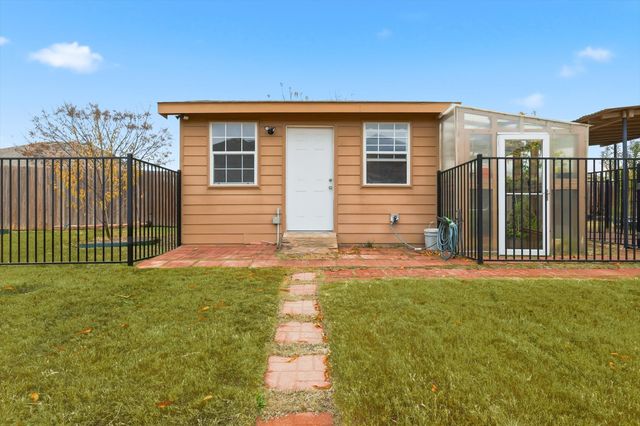 6105 Teresa Lane, Rowlett, TX 75089