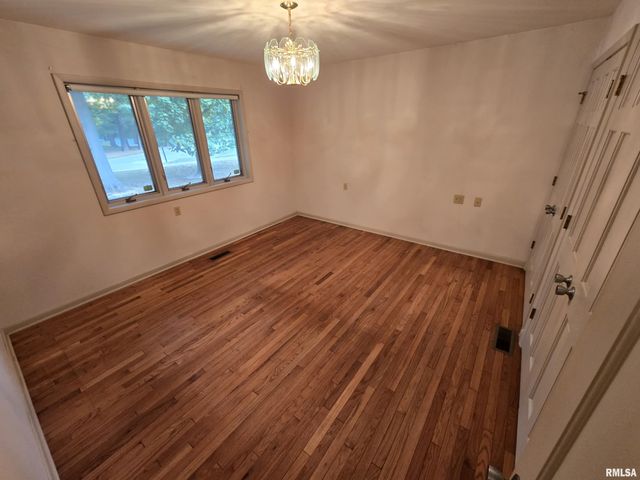 2 Webster Hill Street, Mt Vernon, IL 62864