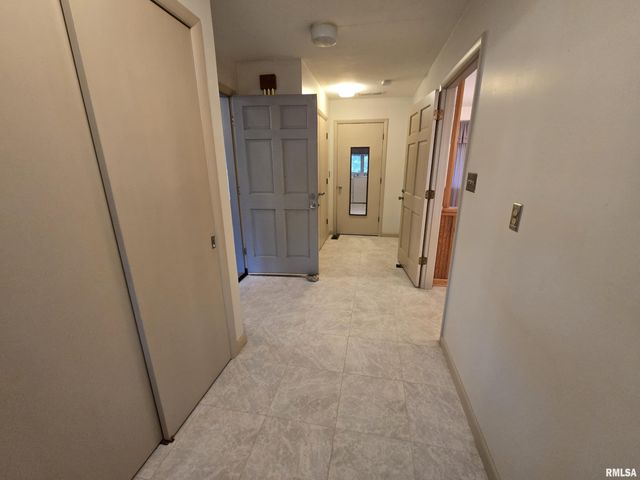 2 Webster Hill Street, Mt Vernon, IL 62864