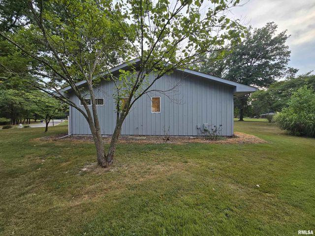 2 Webster Hill Street, Mt Vernon, IL 62864