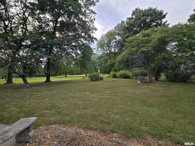 2 Webster Hill Street, Mt Vernon, IL 62864