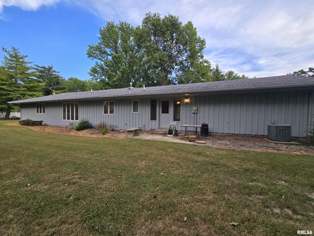 2 Webster Hill Street, Mt Vernon, IL 62864