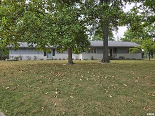 2 Webster Hill Street, Mt Vernon, IL 62864