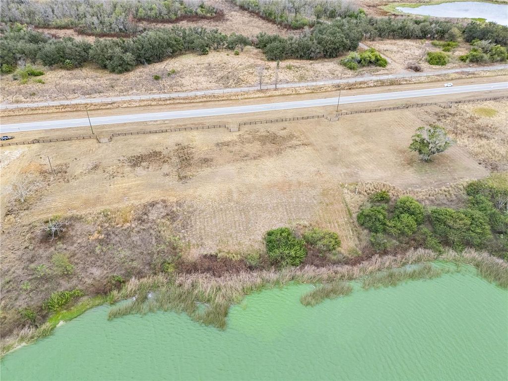 Image 11 of property listing at 10349 COUNTY ROAD 555, Fort Meade, FL 33841