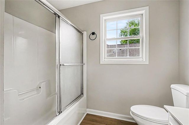 5316 Valley Forest Way, Flowery Branch, GA 30542