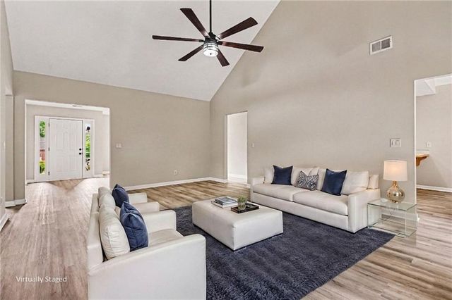 5316 Valley Forest Way, Flowery Branch, GA 30542