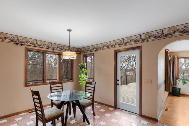 1606 W August Lane, Mchenry, IL 60051