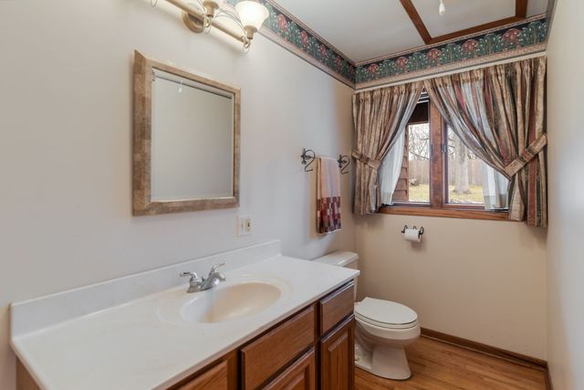 1606 W August Lane, Mchenry, IL 60051