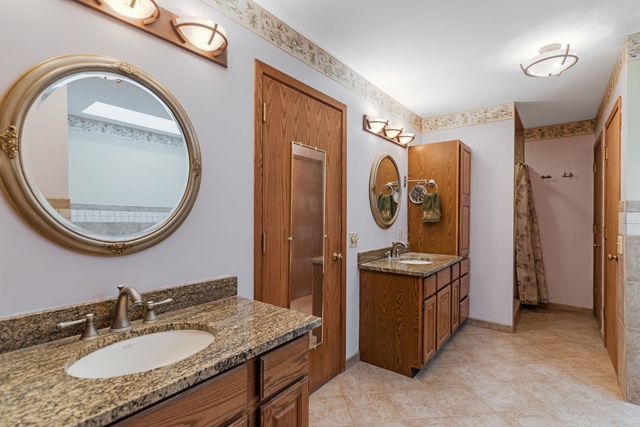 1606 W August Lane, Mchenry, IL 60051