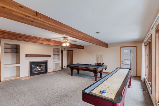 1606 W August Lane, Mchenry, IL 60051