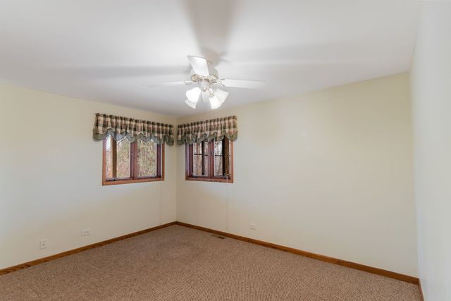 1606 W August Lane, Mchenry, IL 60051