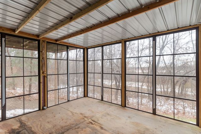 1606 W August Lane, Mchenry, IL 60051