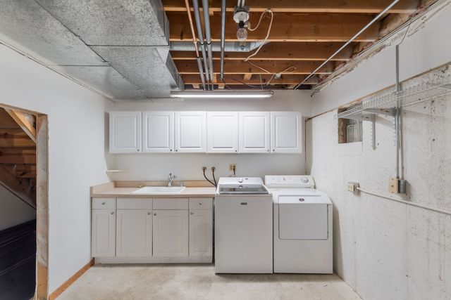 1606 W August Lane, Mchenry, IL 60051