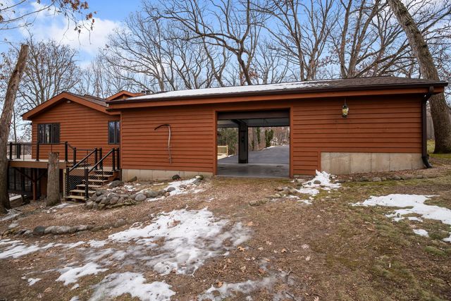 1606 W August Lane, Mchenry, IL 60051