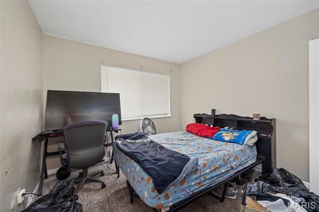 7520 Hazelcrest Drive, Hazelwood, MO 63042