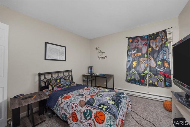 7520 Hazelcrest Drive, Hazelwood, MO 63042