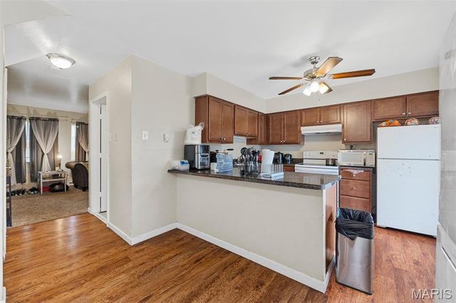 7520 Hazelcrest Drive, Hazelwood, MO 63042