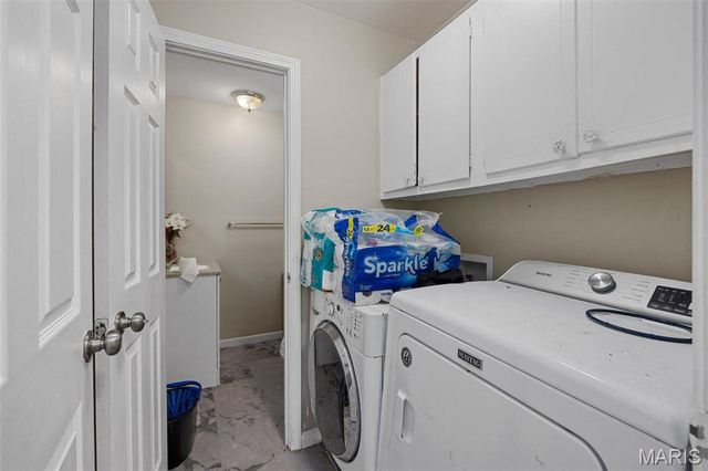 7520 Hazelcrest Drive, Hazelwood, MO 63042