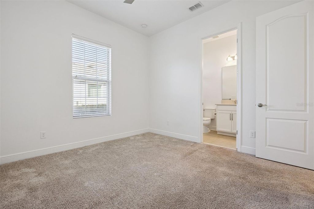 Image 25 of property listing at 7832 FREESTYLE LANE, Winter Garden, FL 34787