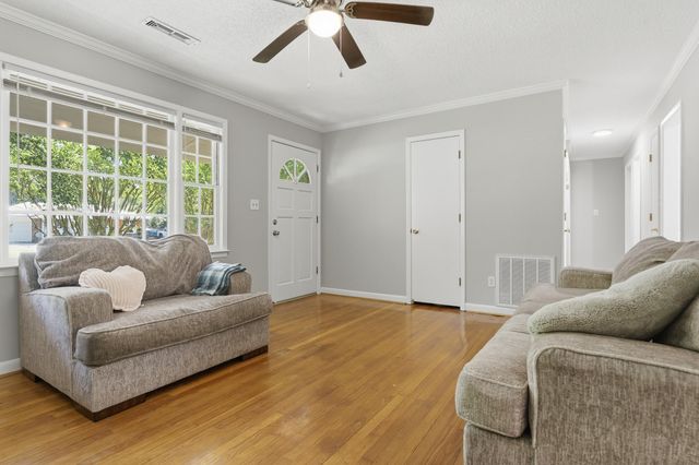 411 Forest Circle, Summerville, SC 29483