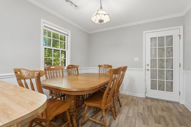411 Forest Circle, Summerville, SC 29483