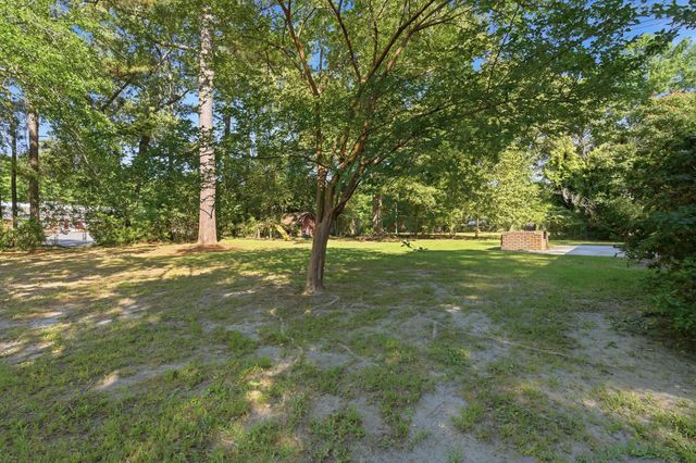 411 Forest Circle, Summerville, SC 29483