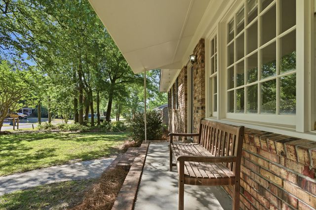 411 Forest Circle, Summerville, SC 29483