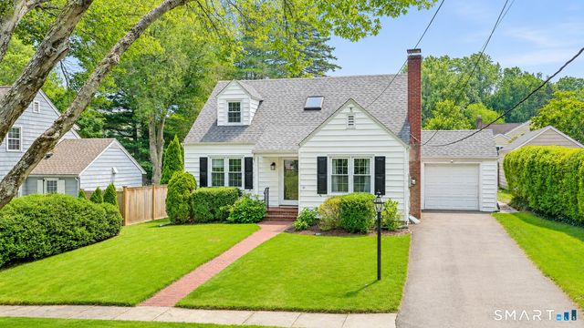 85 Louvain Street, Fairfield, CT 06825