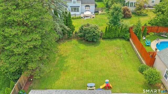 85 Louvain Street, Fairfield, CT 06825