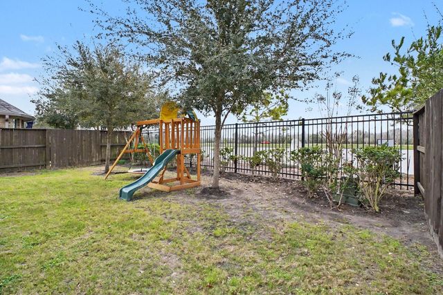 10602 Wagner Street, Rosharon, TX 77583
