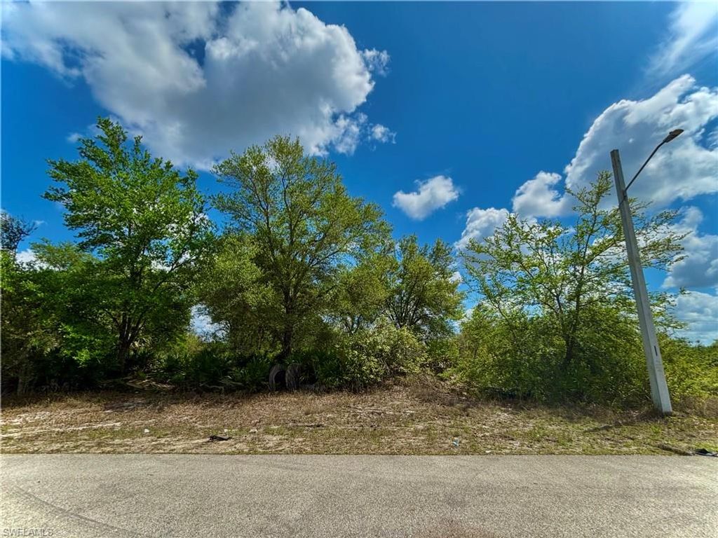6000 Anita AVE N, LEHIGH ACRES, FL 33971 — exterior