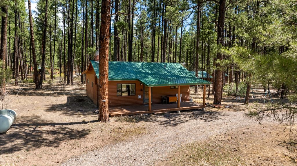 Image 2 of property listing at 27 Horseshoe Trail, Jemez Springs, NM 87025