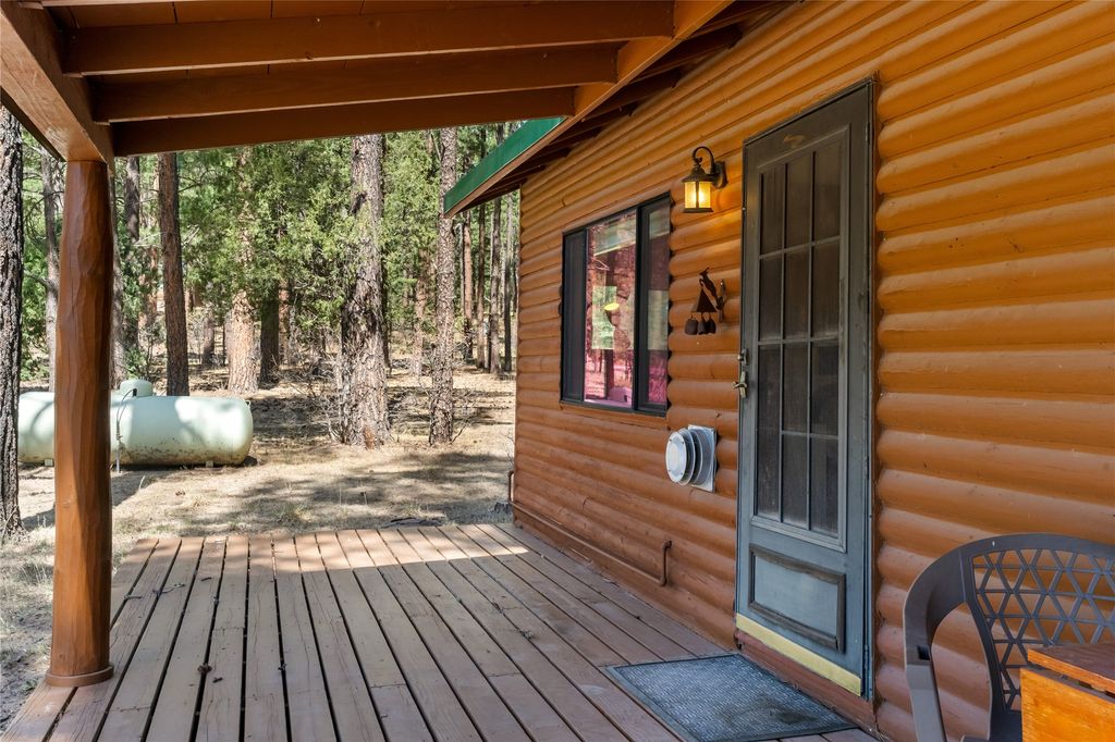 Image 3 of property listing at 27 Horseshoe Trail, Jemez Springs, NM 87025