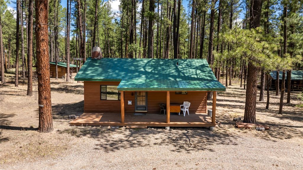 Image 35 of property listing at 27 Horseshoe Trail, Jemez Springs, NM 87025