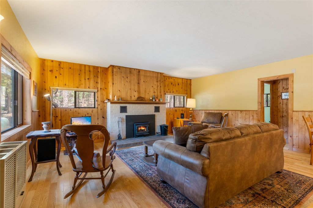 Image 5 of property listing at 27 Horseshoe Trail, Jemez Springs, NM 87025
