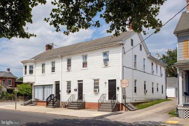 400 BALTIMORE ST, Hanover, PA 17331