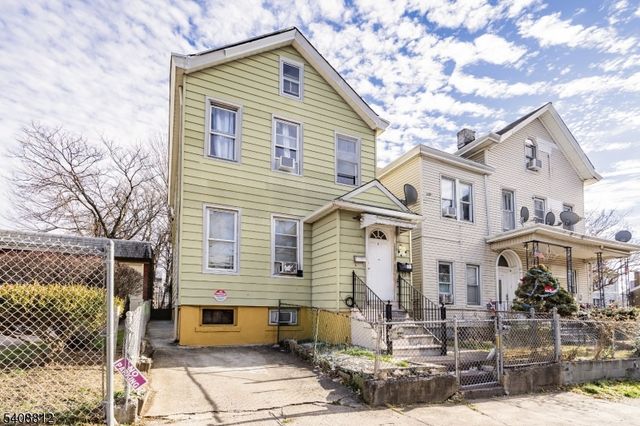 11 Mercer St, Paterson City, NJ 07524