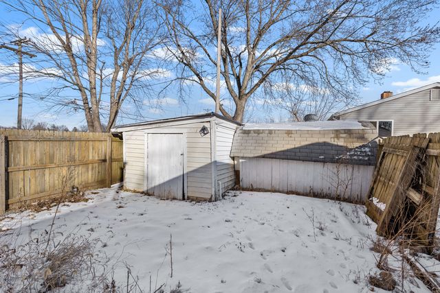 222 LIBERTY Boulevard, Machesney Park, IL 61115