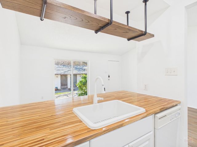 1303 Hollow Creek DR 3, Austin, TX 78704