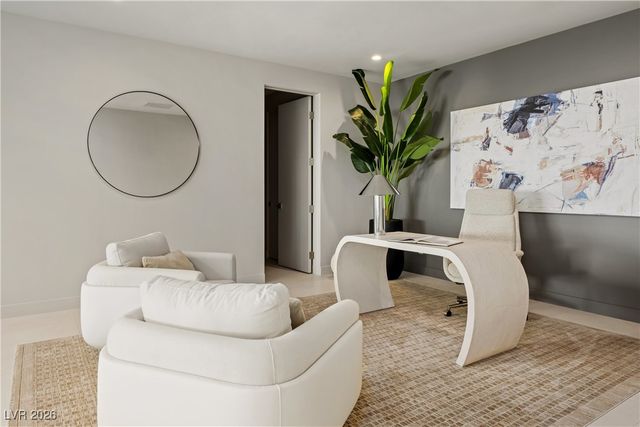 8 Chisel Crest Court, Henderson, NV 89012