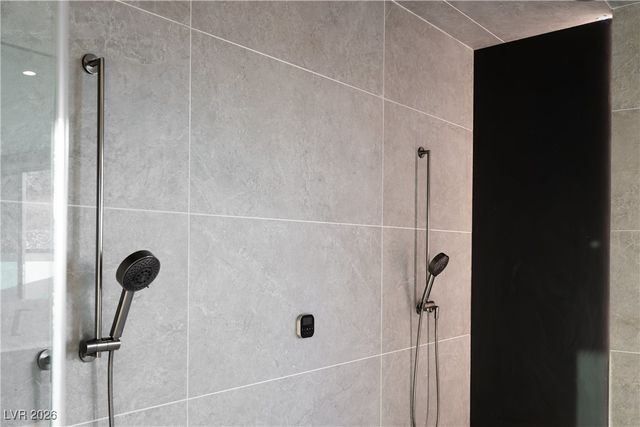 8 Chisel Crest Court, Henderson, NV 89012