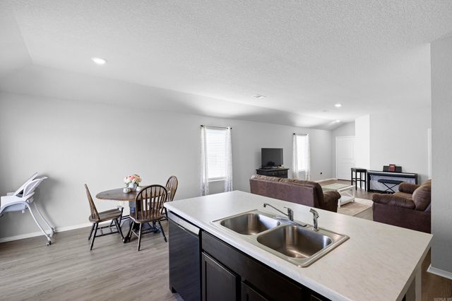 8 Candlelight Drive, Conway, AR 72032