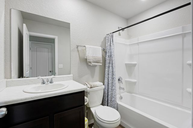 8 Candlelight Drive, Conway, AR 72032