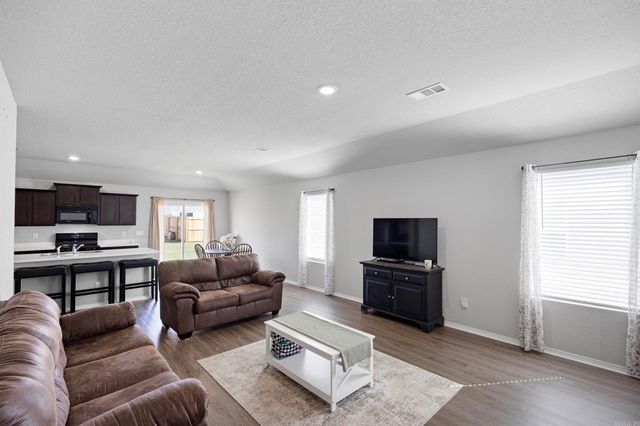 8 Candlelight Drive, Conway, AR 72032