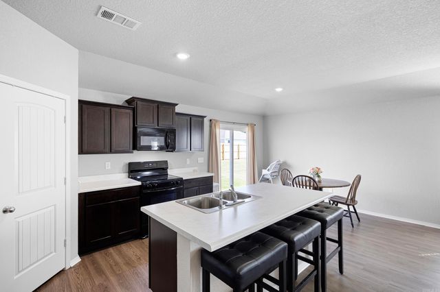 8 Candlelight Drive, Conway, AR 72032