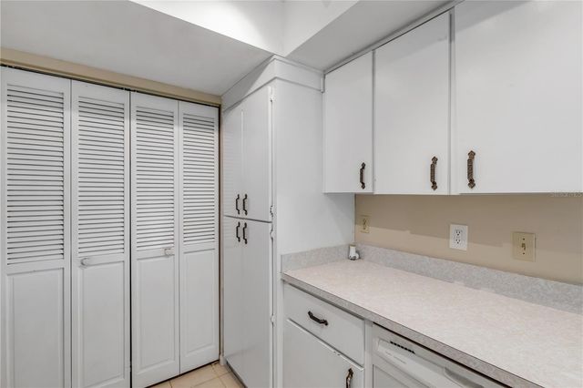 26 LAUGHING GULL LANE, Edgewater, FL 32141