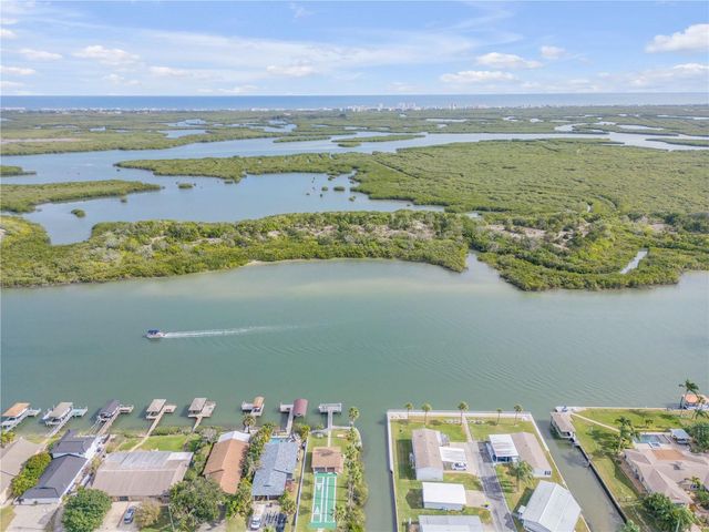 26 LAUGHING GULL LANE, Edgewater, FL 32141