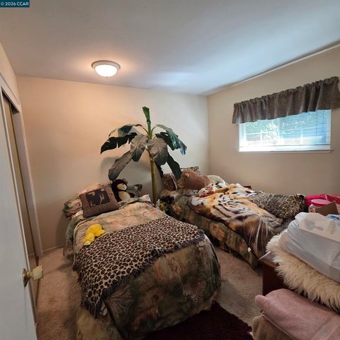 2190 Charlotte Ave, Concord, CA 94518