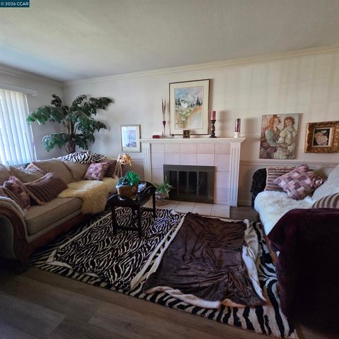 2190 Charlotte Ave, Concord, CA 94518