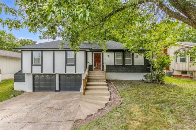 2972 Iva Drive, Independence, MO 64057
